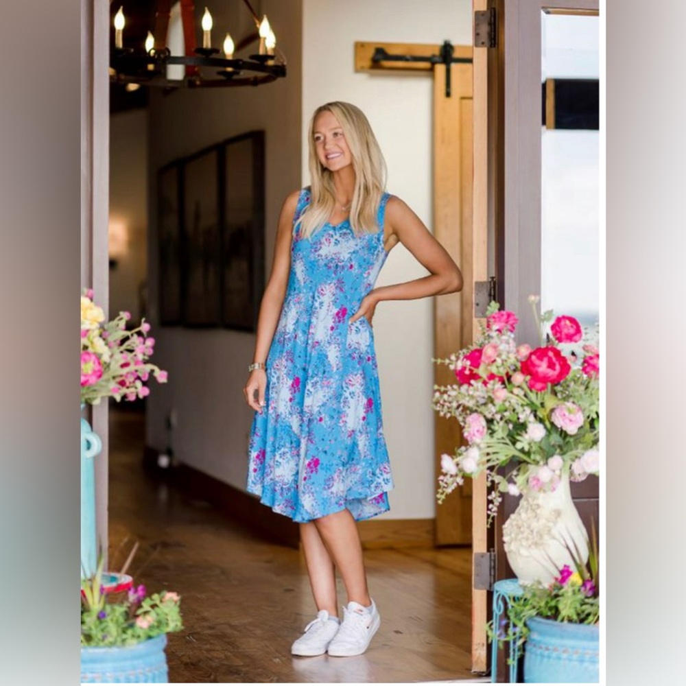 The Pioneer Woman V-neck Sleeveless Dress size S